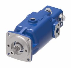 Heavy Duty Hydrostatic Motor, 5.44 cu in/rev, SAE C 4-Bolt Mounting Flange, 14T SAE C Splined Shaft, 1 Inch Code 62 Ports, 5500.00 PSI High Pressure Relief